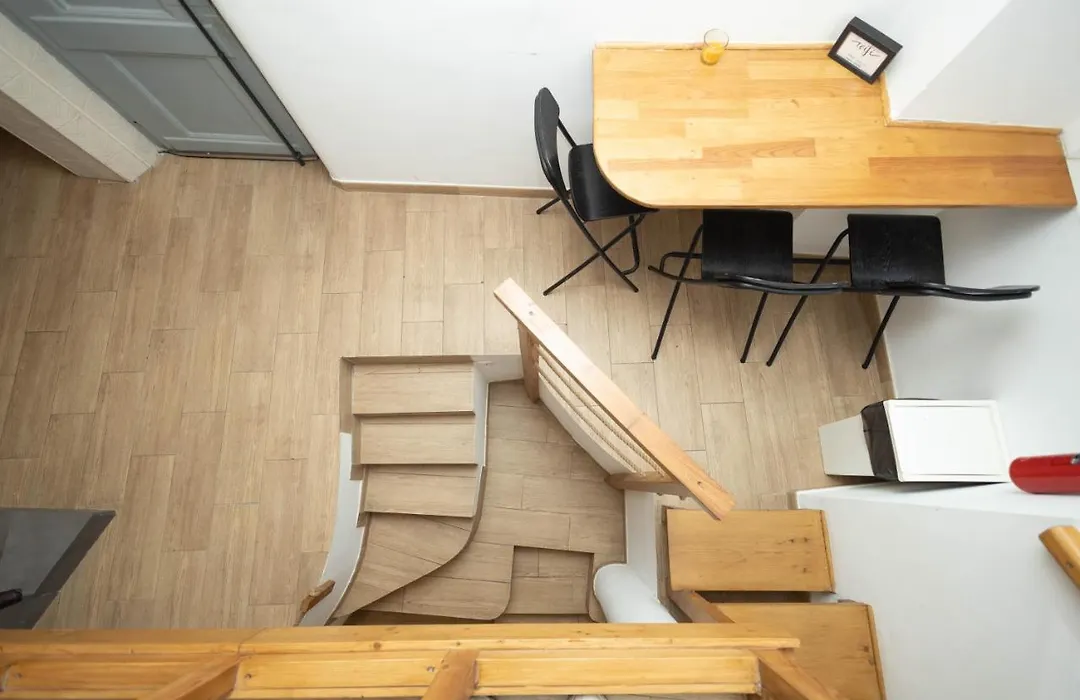 Loft Studio In Central Lisbon-1