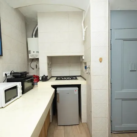 Loft Studio In Central Lisbon-2